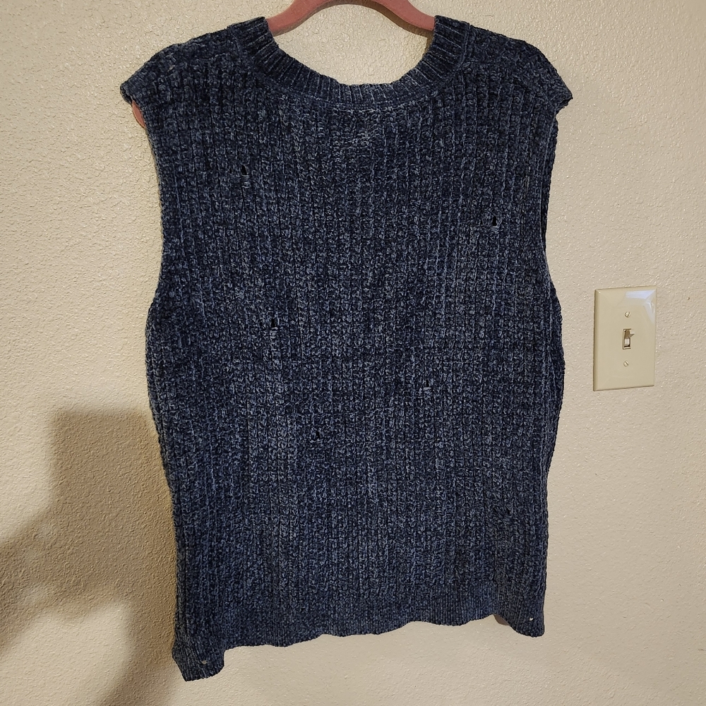 Pol Vest Distressed Velour Velvet Sweater Vest Lightweght Cozy - Picture 3 of 3